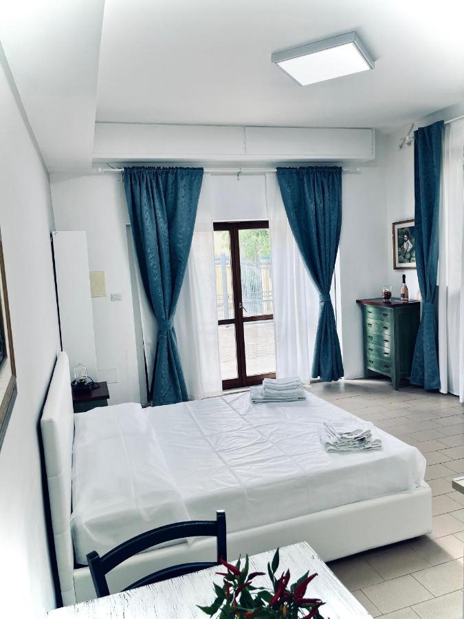 צ'יביטאנובה מארקה Monolocali B&B Santa Maria Apparente מראה חיצוני תמונה