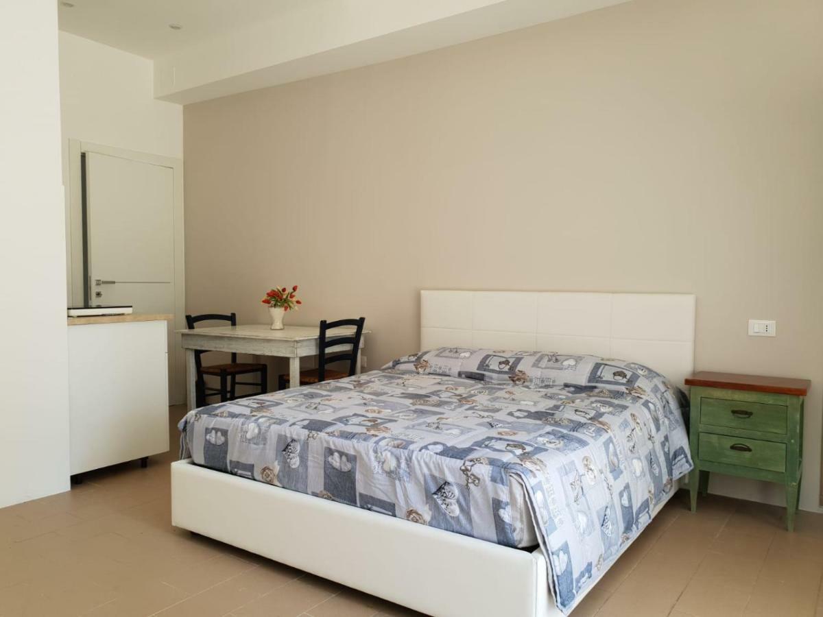 צ'יביטאנובה מארקה Monolocali B&B Santa Maria Apparente מראה חיצוני תמונה
